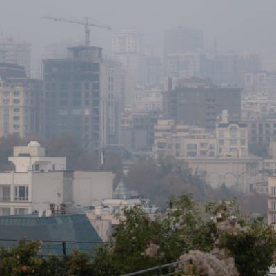 تأثیرات هوا در تهران برای افراد حساس و آسیب پذیر ناسالم است