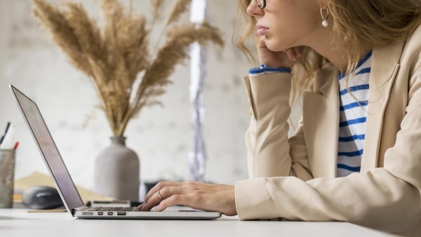 آموزش ورود به تنظیمات بوت لپ‌تاپ ASUS برای نصب ویندوز ۱۰| 4 مرحله بوت شدن لپتاپ