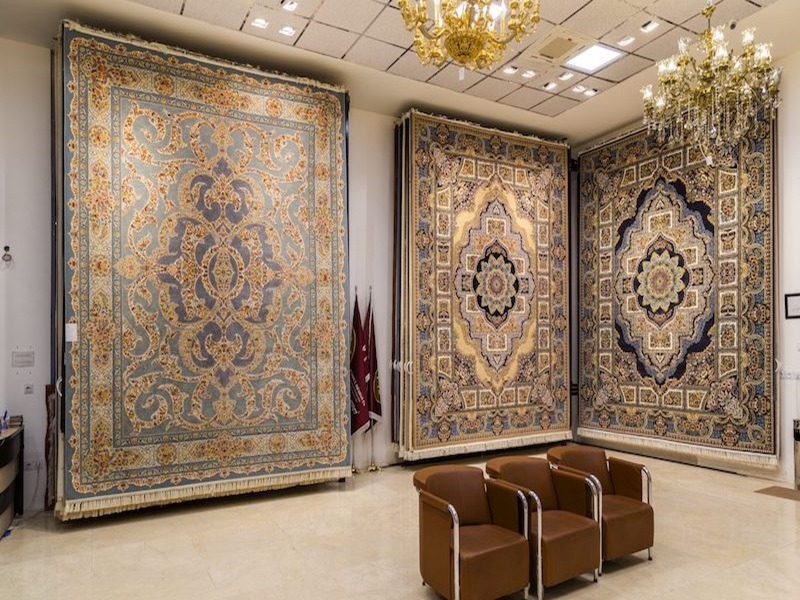 خرید اینترنتی فرش از کارخانه کاشان با شرایط ویژه خرید حضوری فرش از نمایشگاه