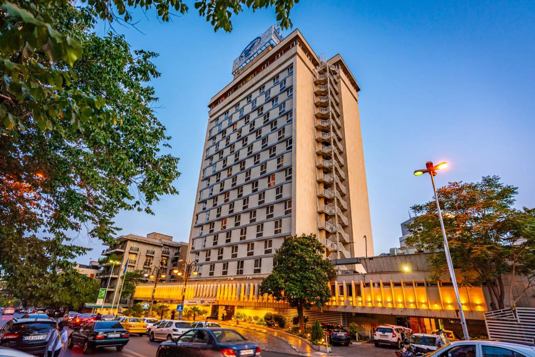 هتل هما تهران