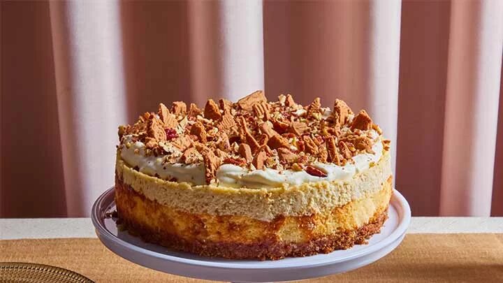 کیک یخچال کاراملی؛ دسر بسیار خوشمزه و جذاب بدون نیاز به فر