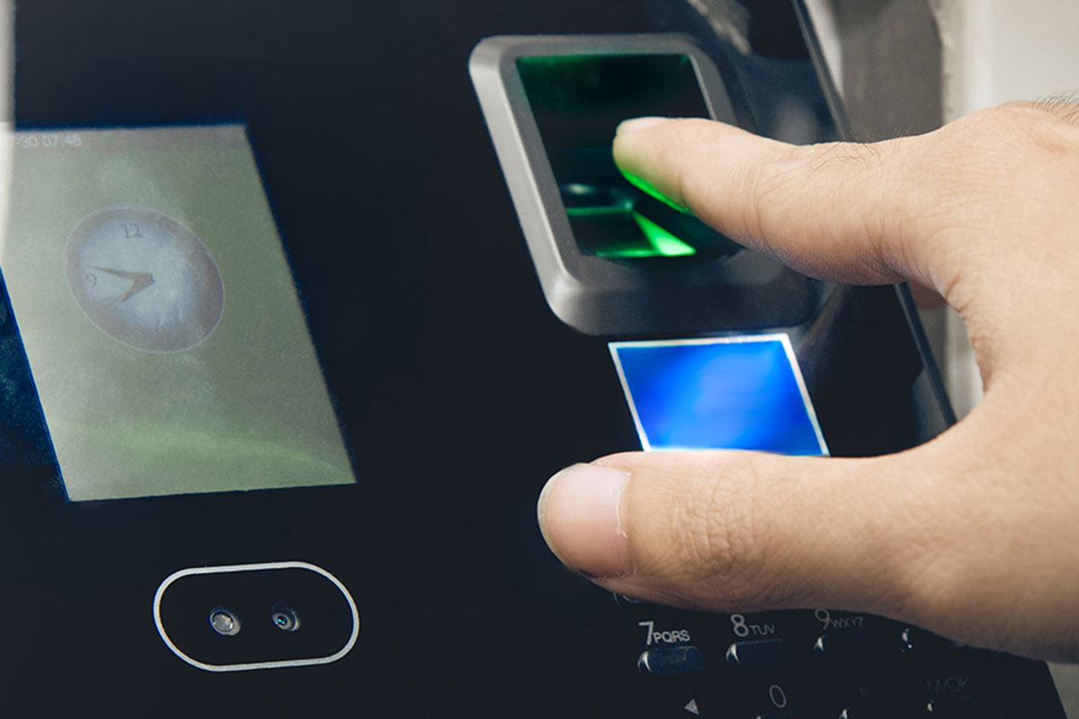 نرم افزار حضور و غیاب با گوشی