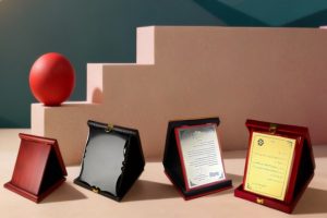 لوح تقدیر هفته نیروی انتظامی