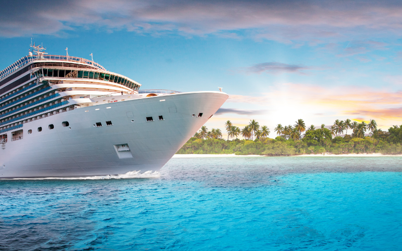 تحلیل جامع هزینه‌های سفر با کشتی کروز: انتخاب لوکس یا مقرون‌به‌صرفه؟
