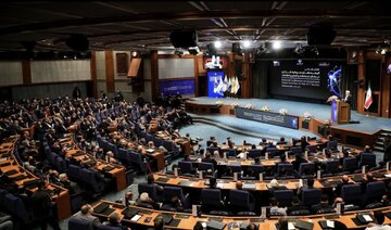 عارف: در آستانه یک جهش دیجیتال هستیم/ می‌توانیم ایران را به هاب منطقه فناوری اطلاعات و ارتباطات تبدیل کنیم