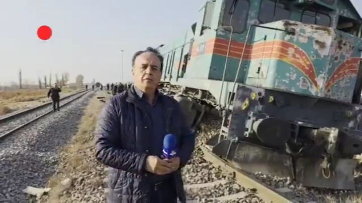 خارج شدن قطار از ریل در ایستگاه هشتگرد خارج شدن قطار از ریل در ایستگاه هشتگرد