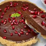 دسر شب یلدا با بیسکویت و شکلات + روش تهیه