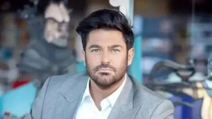 رونمایی محمدرضا گلزار از استایل زمستانی‌اش+ عکس