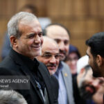 سخنرانی ۱۴ تشکل دانشجویی در مراسم روز دانشجو با حضور پزشکیان