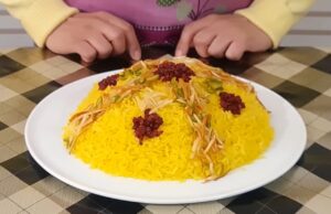 شکرپلوی شیرازی؛ عطرِ طلایی زعفران در شب یلدا