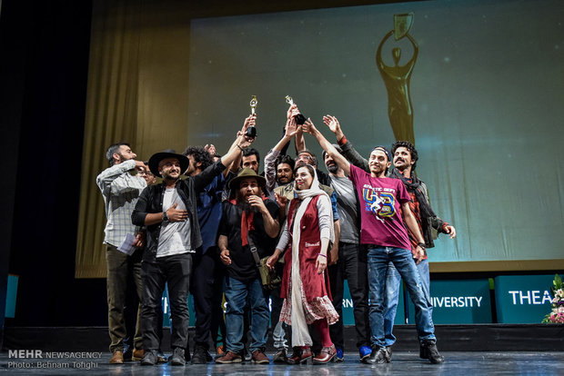 مطالبه دانشجویان برای برگزاری جشنواره تئاتر دانشگاهی؛ ساختار تغییر کند مطالبه دانشجویان برای برگزاری جشنواره تئاتر دانشگاهی؛ ساختار تغییر کند