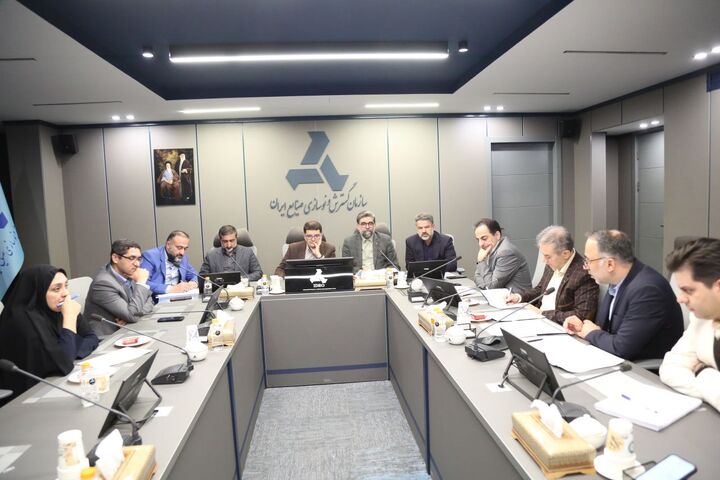 وزارت صمت برای شتاب بخشی به طرح تامین ناوگان ریلی کارگروه مشترک ارزی تشکیل داد وزارت صمت برای شتاب بخشی به طرح تامین ناوگان ریلی کارگروه مشترک ارزی تشکیل داد