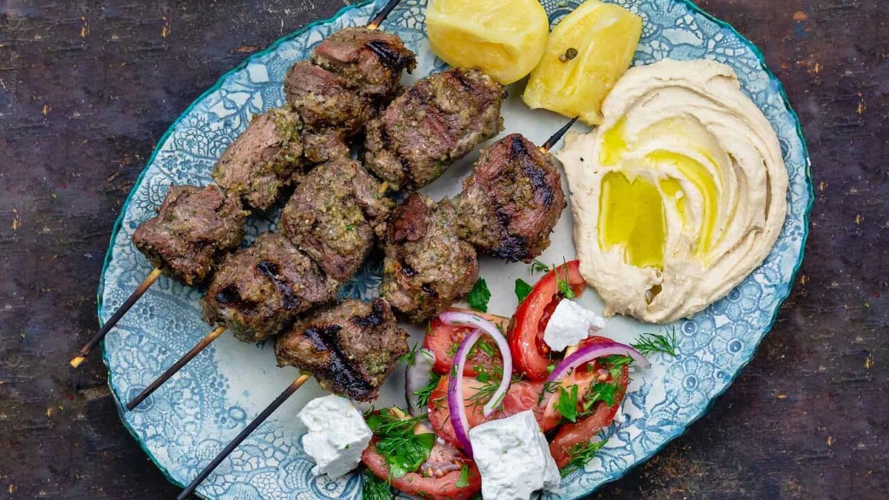 کباب ترش گیلانی ؛ امضای آشپزی شمال روی سفره شب یلدا کباب ترش گیلانی ؛ امضای آشپزی شمال روی سفره شب یلدا