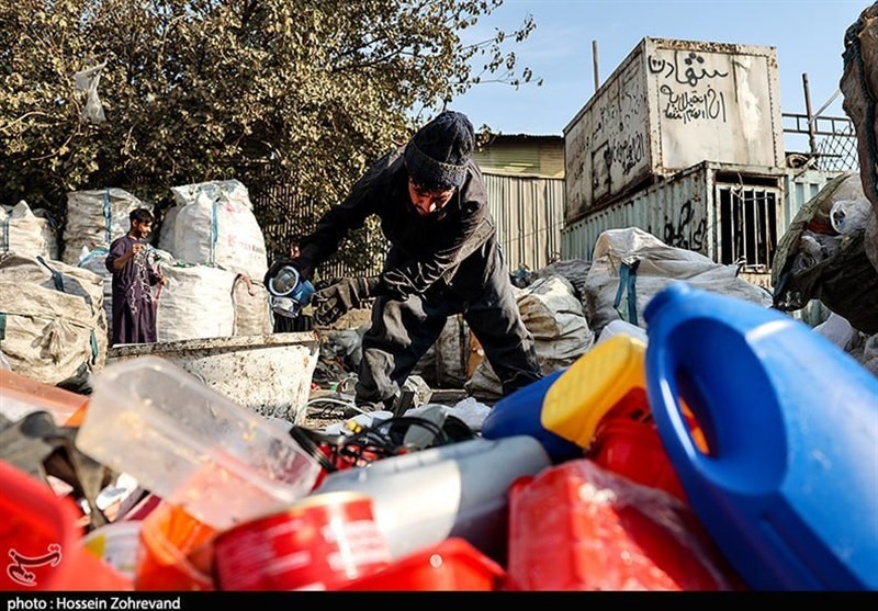 گزارش تحقیقی: مافیای زباله و گنج 30هزارمیلیاردی تهران/ زبالهگردی را از این زاویه ببینید گزارش تحقیقی: مافیای زباله و گنج 30هزارمیلیاردی تهران/ زبالهگردی را از این زاویه ببینید