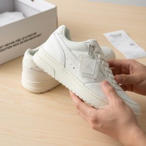 چطور از اصل بودن کتونی خارجی مطمئن شوم؟ + نحوه تشخیص کتانی خارجی اصل