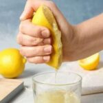 اگر آبلیموی غذا زیاد شد چه کنیم؟؛ از رفع ترشی خورش تا سوپ و سس