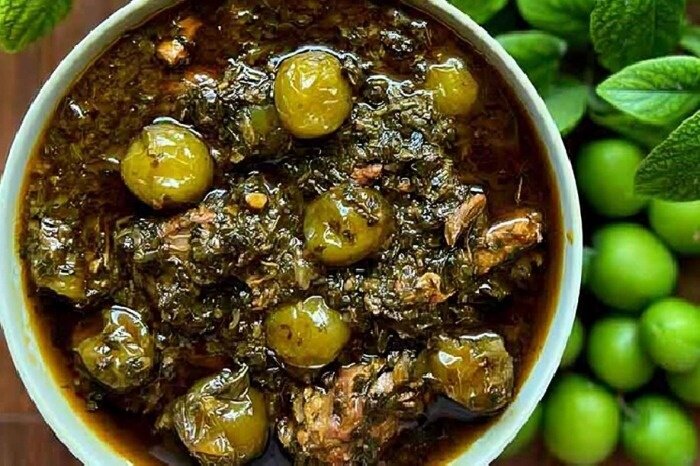 با شنیدن نام این خورشت دهانتان آب می افتد چه برسد به خوردنش ! با شنیدن نام این خورشت دهانتان آب می افتد چه برسد به خوردنش !