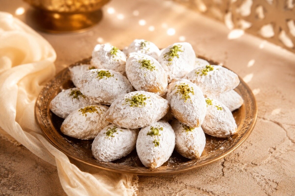 قطاب یزدی اصل و خانگی را بدون فر بپزید