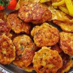 اگر سینه مرغ، تخم مرغ، زرشک و زعفران دارید کوکوی مرغ درست کنید
