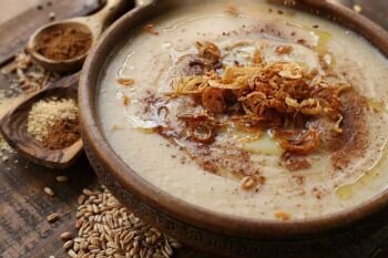 این غذای اصیل جنوبی خوراک صبح جمعه است این غذای اصیل جنوبی خوراک صبح جمعه است