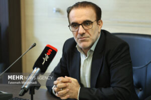 هشدار رئیس نظام پزشکی نسبت به درمان‌های فانتزی و تجاری