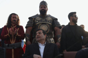 وقتی تاریخ ایران، روی سکوی قهرمانی ایستاد