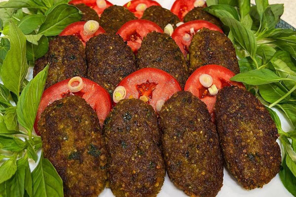 کتلت بادمجان و سیب زمینی را برای یکبار هم که شده امتحان کنید کتلت بادمجان و سیب زمینی را برای یکبار هم که شده امتحان کنید