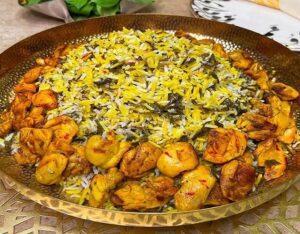 یک پلوی ایرانی متفاوت با برگ انگور؛ طرز تهیه تاک پلو شاهرودی