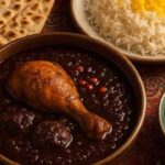 فسنجان گیلانی با بقیه فسنجان‌ها فرق دارد؛ راز طعم ترش و رنگ تیره آن + طرز تهیه